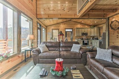 Smoky Mtn Hideaway with Hot Tub Deck and Gorgeous View - image 15
